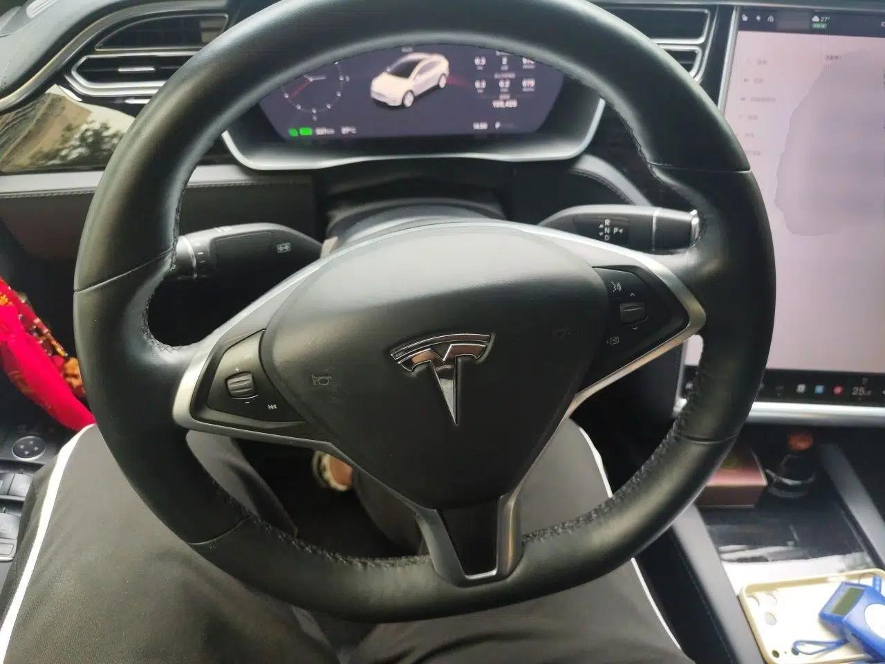 Tesla Model X 2017 X 100D Long Range Edition — миниатюра 10