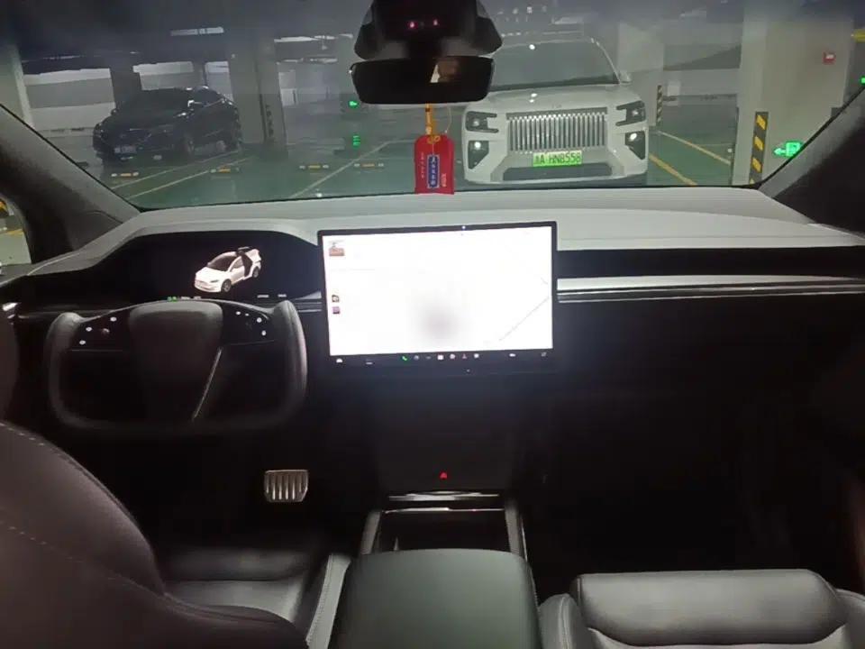 Tesla Model X 2023 Three-Motor All-Wheel-Drive Plaid Version — миниатюра 12