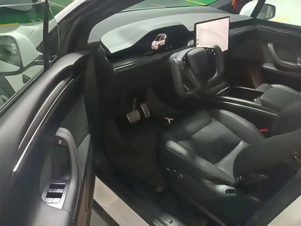 Tesla Model X 2023 Three-Motor All-Wheel-Drive Plaid Version — миниатюра 18