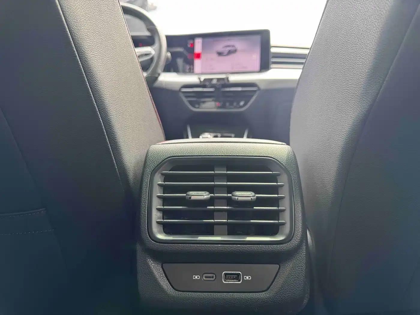 Lamando 2023 Lamando L 280TSI DSG Hot Edition — миниатюра 18
