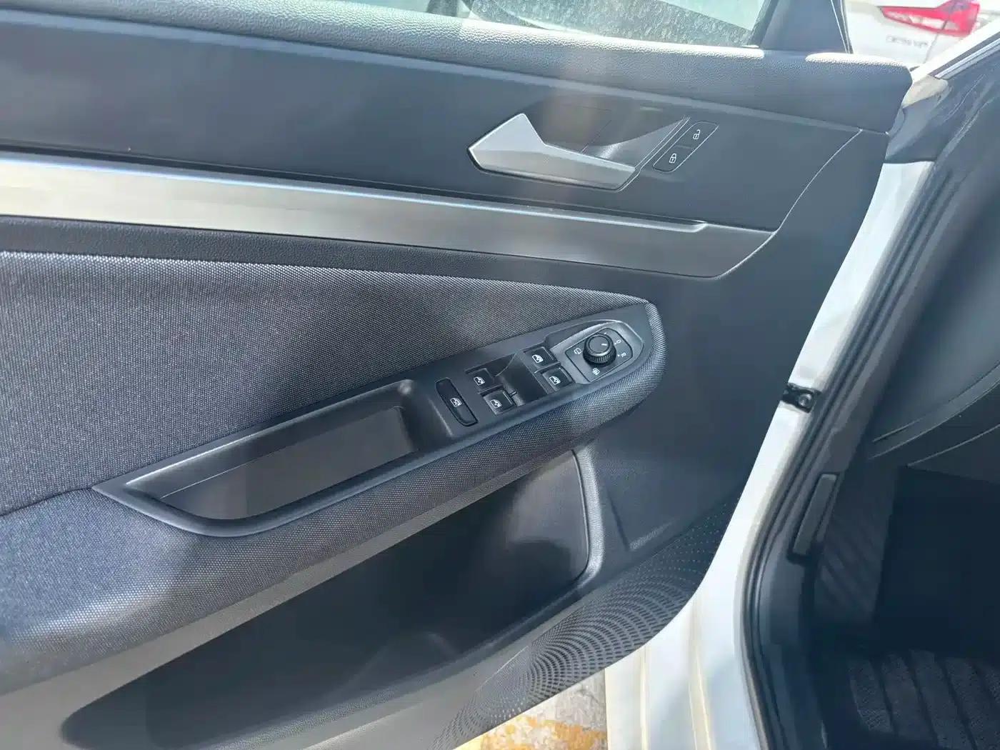 Lamando 2024 Lamando L 200TSI DSG Trendy Edition — миниатюра 6