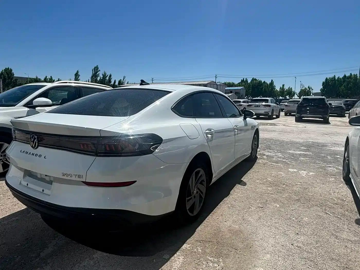 Lamando 2024 Lamando L 200TSI DSG Trendy Edition — миниатюра 3