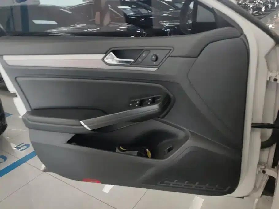 Lamando 2019 280TSI DSG Comfort Edition (National V Emission Standard) — миниатюра 7