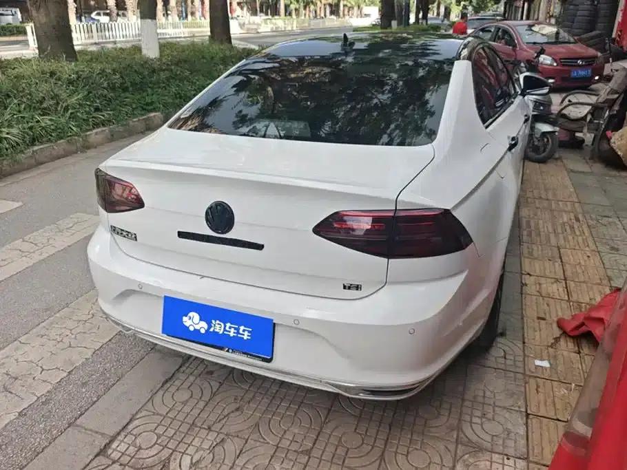 Lamando 2021 Facelift 280TSI DSG Comfort Edition — миниатюра 3