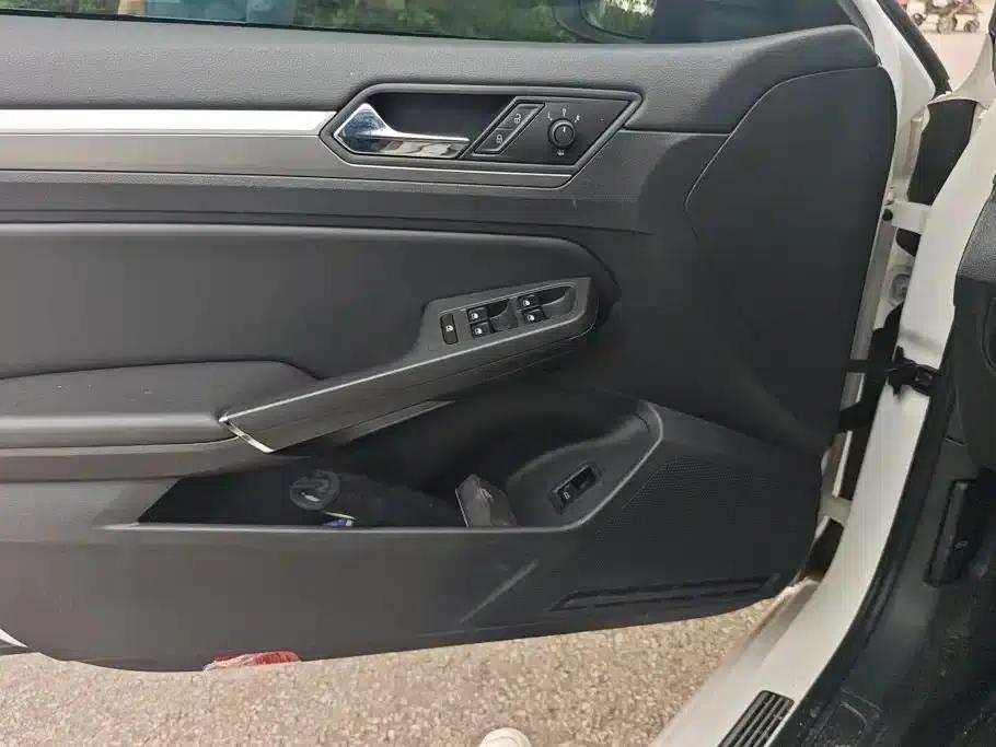 Lamando 2021 Facelift 280TSI DSG Comfort Edition — миниатюра 7