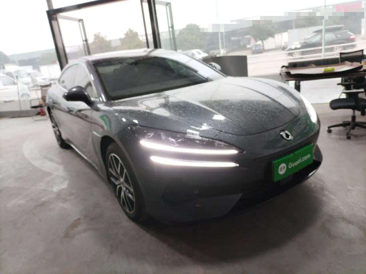 Denza Z9 2024 1100 km Four-Wheel Drive Max Version — миниатюра 12