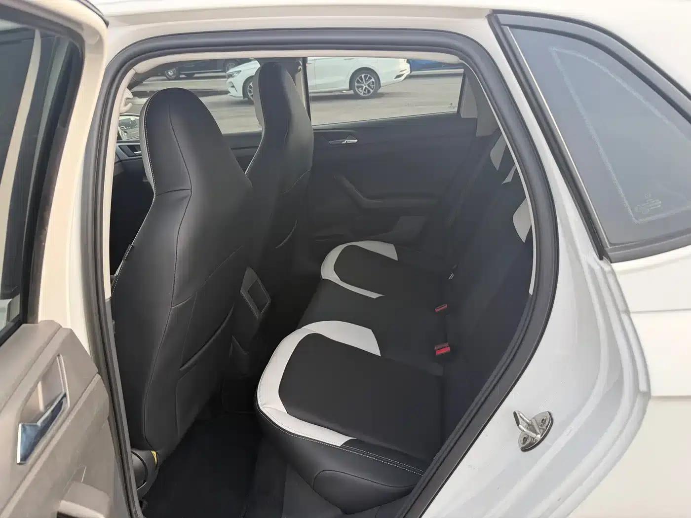 2019 Polo Plus 1.5L Automatic Panoramic Enjoyment Edition — миниатюра 10