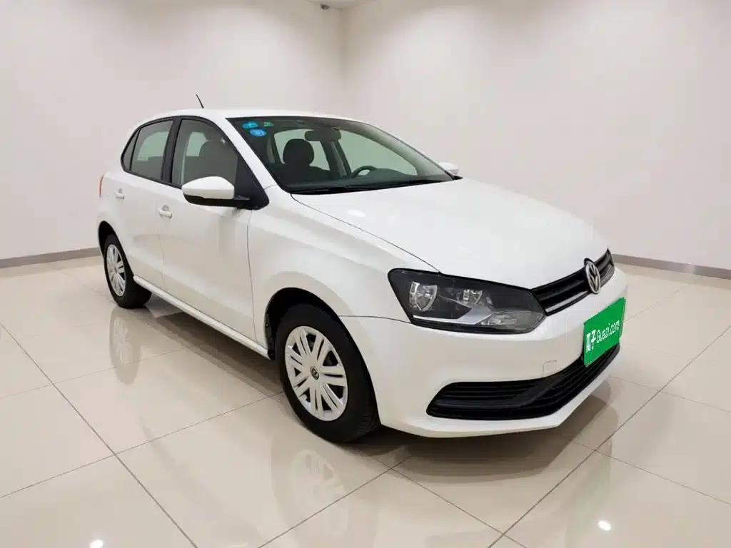 2016 Polo 1.4L Automatic Fashion Edition — миниатюра 3