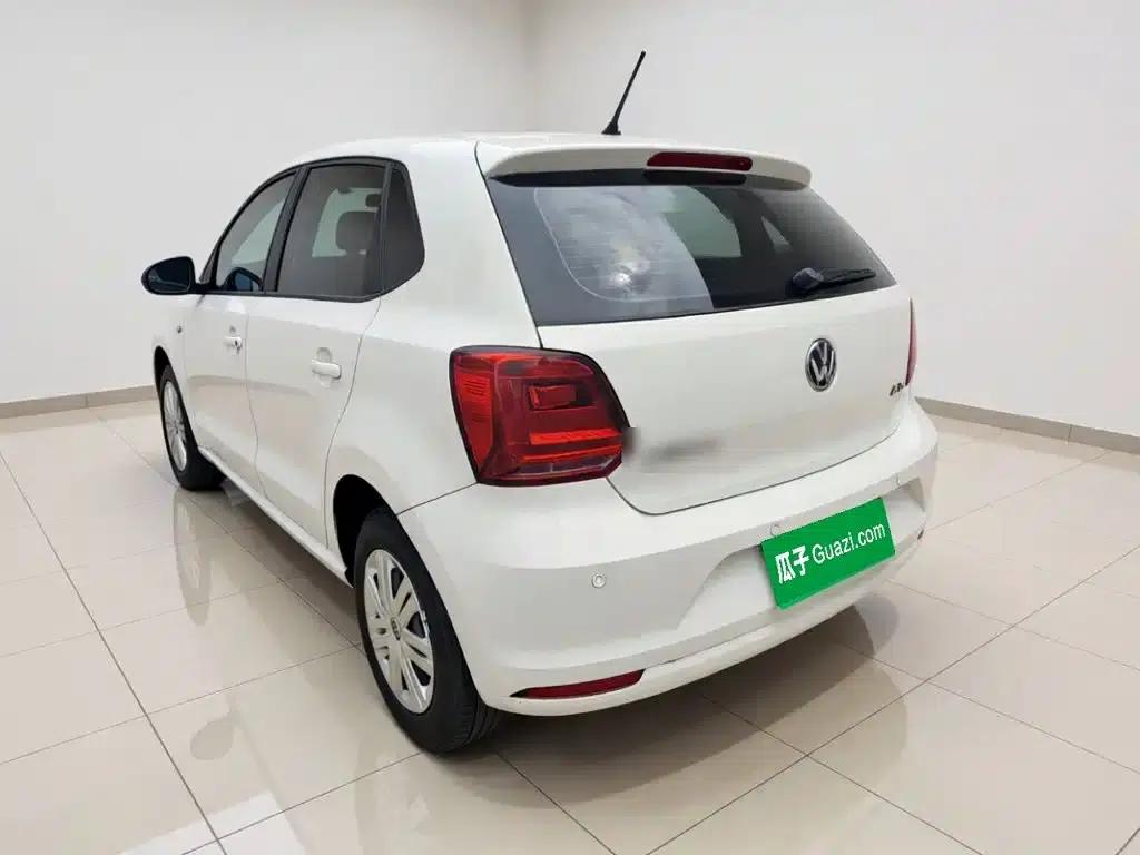 2016 Polo 1.4L Automatic Fashion Edition — миниатюра 4