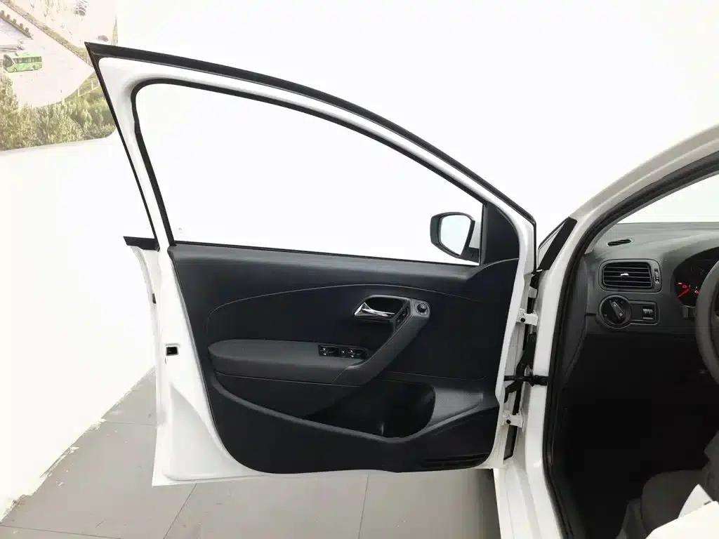2018 Polo 1.5L Automatic Comfort Edition — миниатюра 8