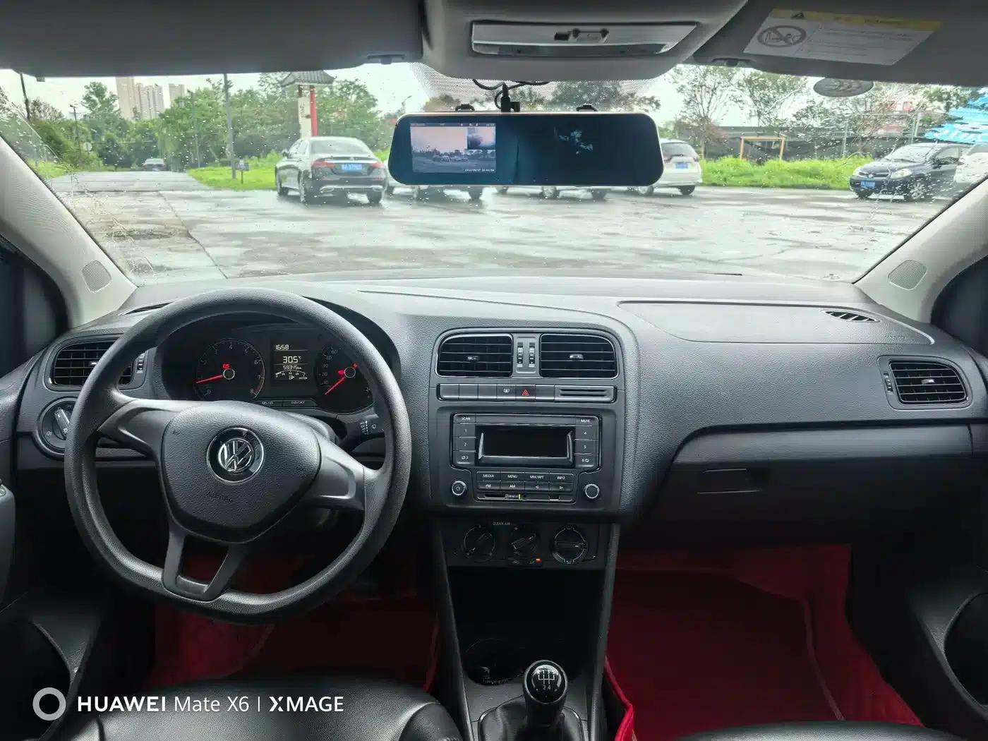 2016 Polo 1.4L Manual Fashion Edition — миниатюра 5