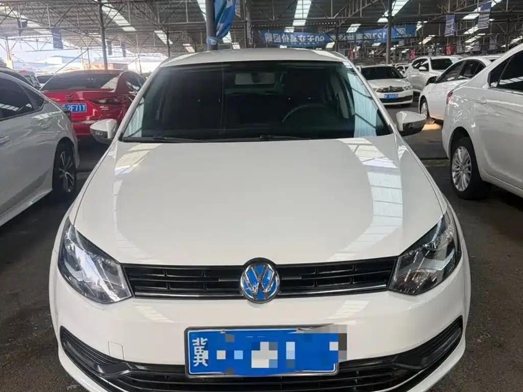 2016 Polo 1.4L Automatic Fashion Edition — миниатюра 2