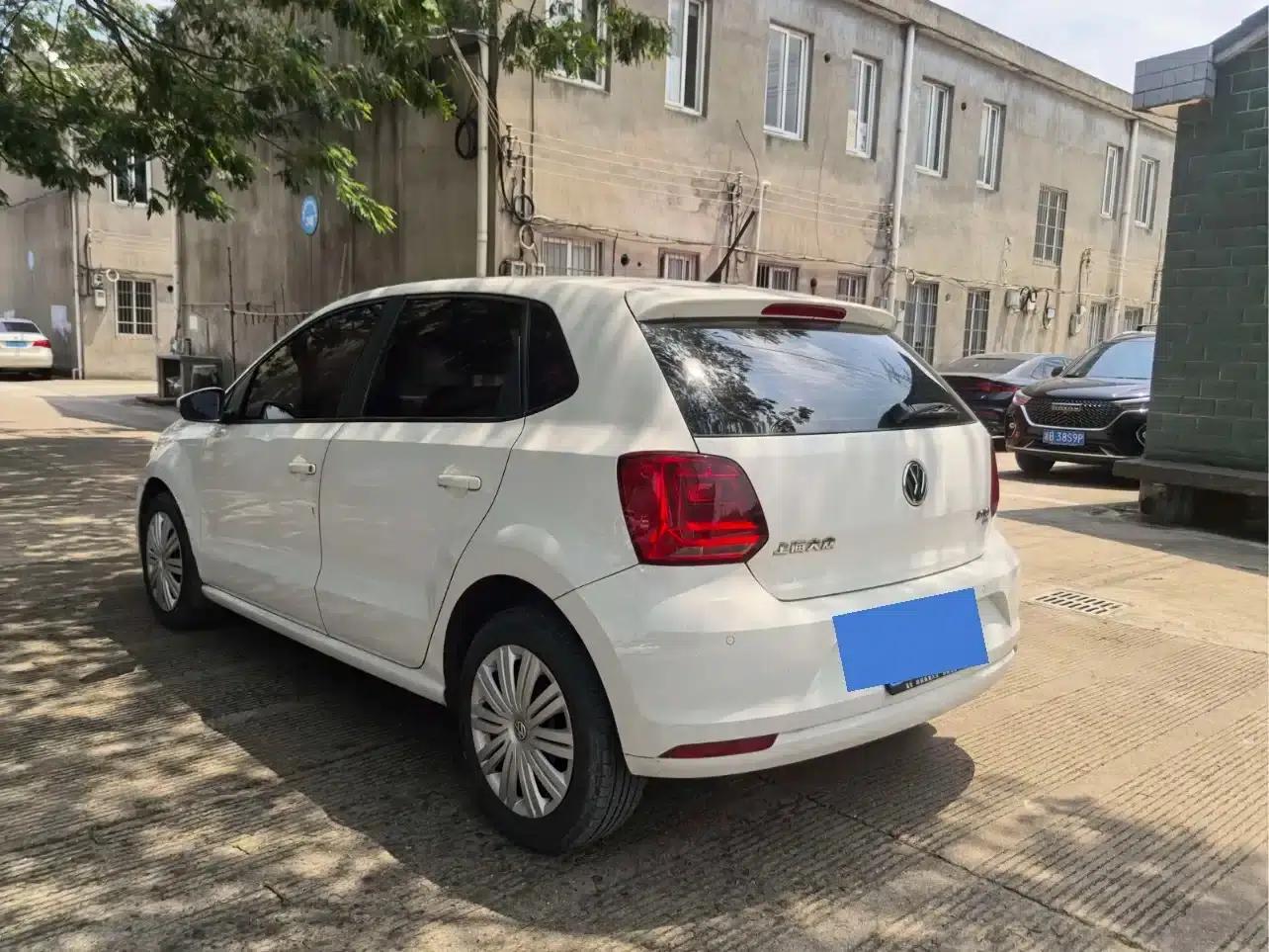 2016 Polo 1.6L Automatic Comfort Model — миниатюра 10