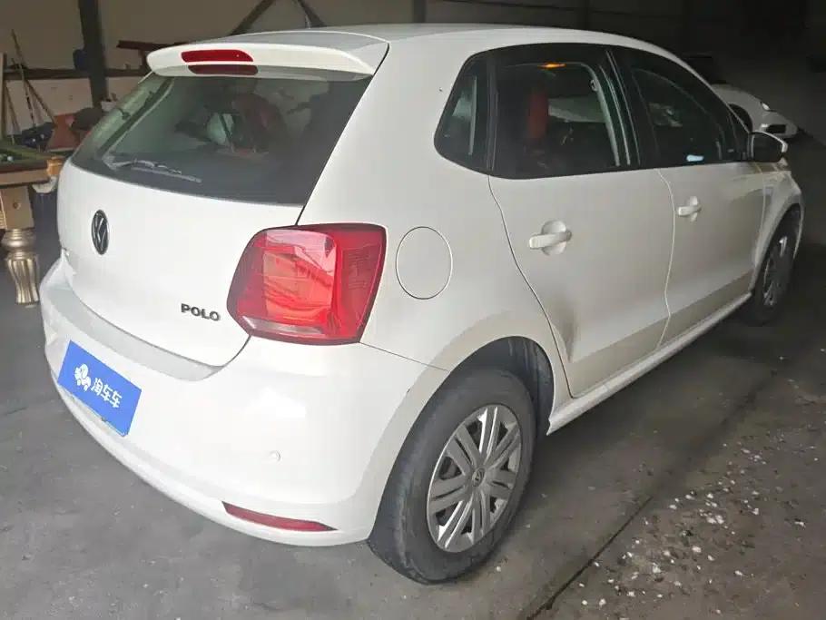 2016 Polo 1.4L Automatic Fashion Edition — миниатюра 3