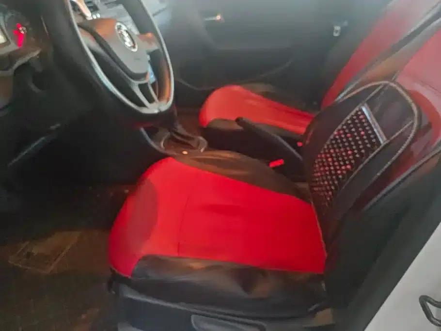 2016 Polo 1.4L Automatic Fashion Edition — миниатюра 9