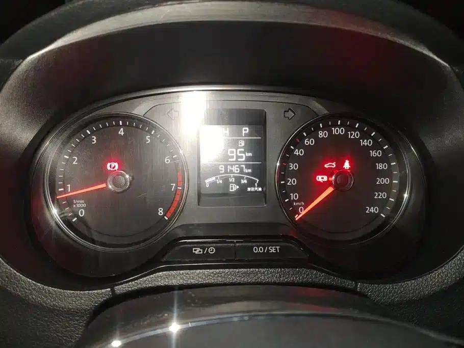 2016 Polo 1.6L Automatic Comfort Model — миниатюра 14