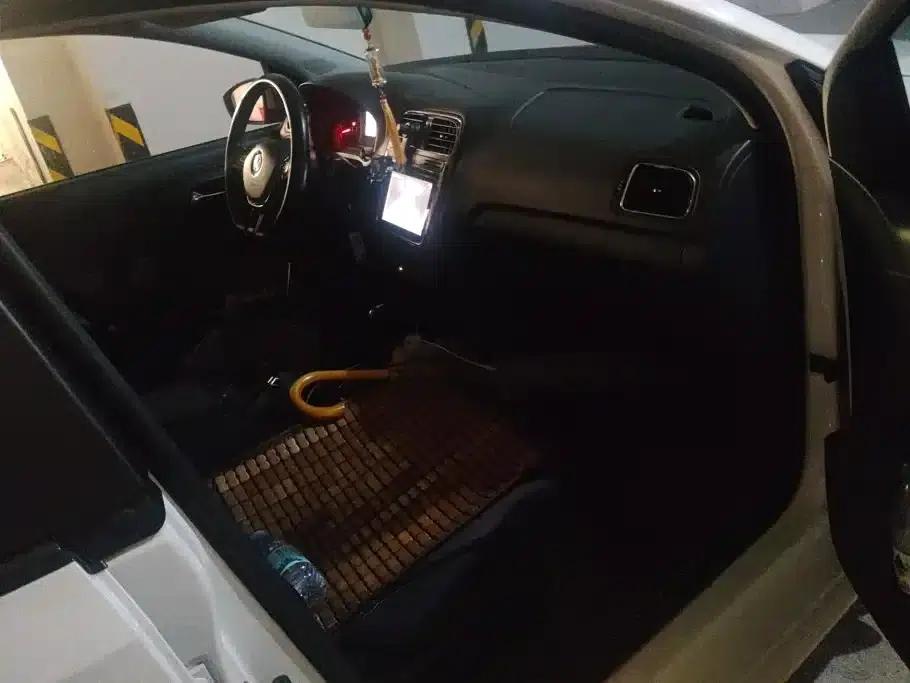 2016 Polo 1.6L Automatic Comfort Model — миниатюра 8