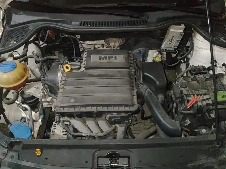 2016 Polo 1.6L Automatic Comfort Model — миниатюра 10