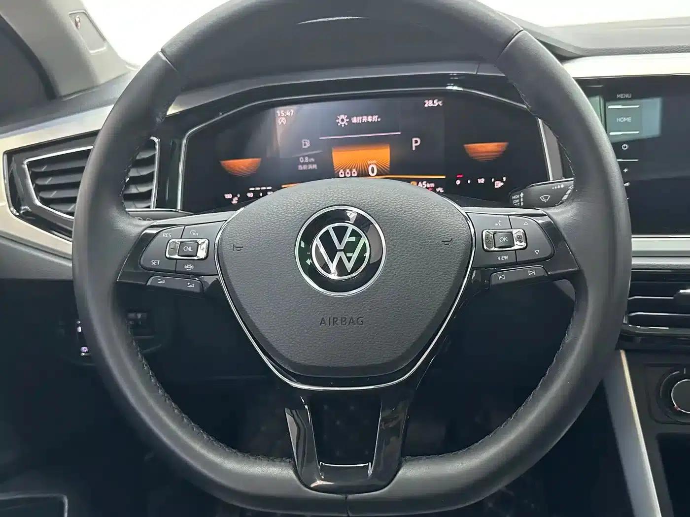 2023 Polo Facelift Plus 1.5L Automatic Trendy Smart Edition — миниатюра 12