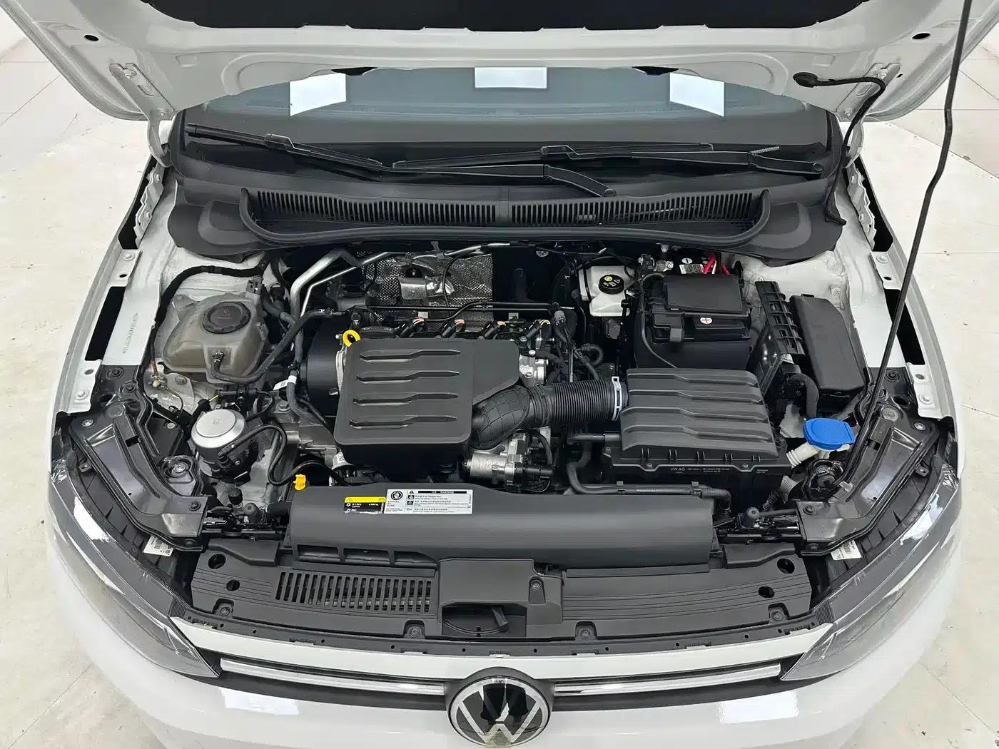 2023 Polo Facelift Plus 1.5L Automatic Trendy Smart Edition — миниатюра 18