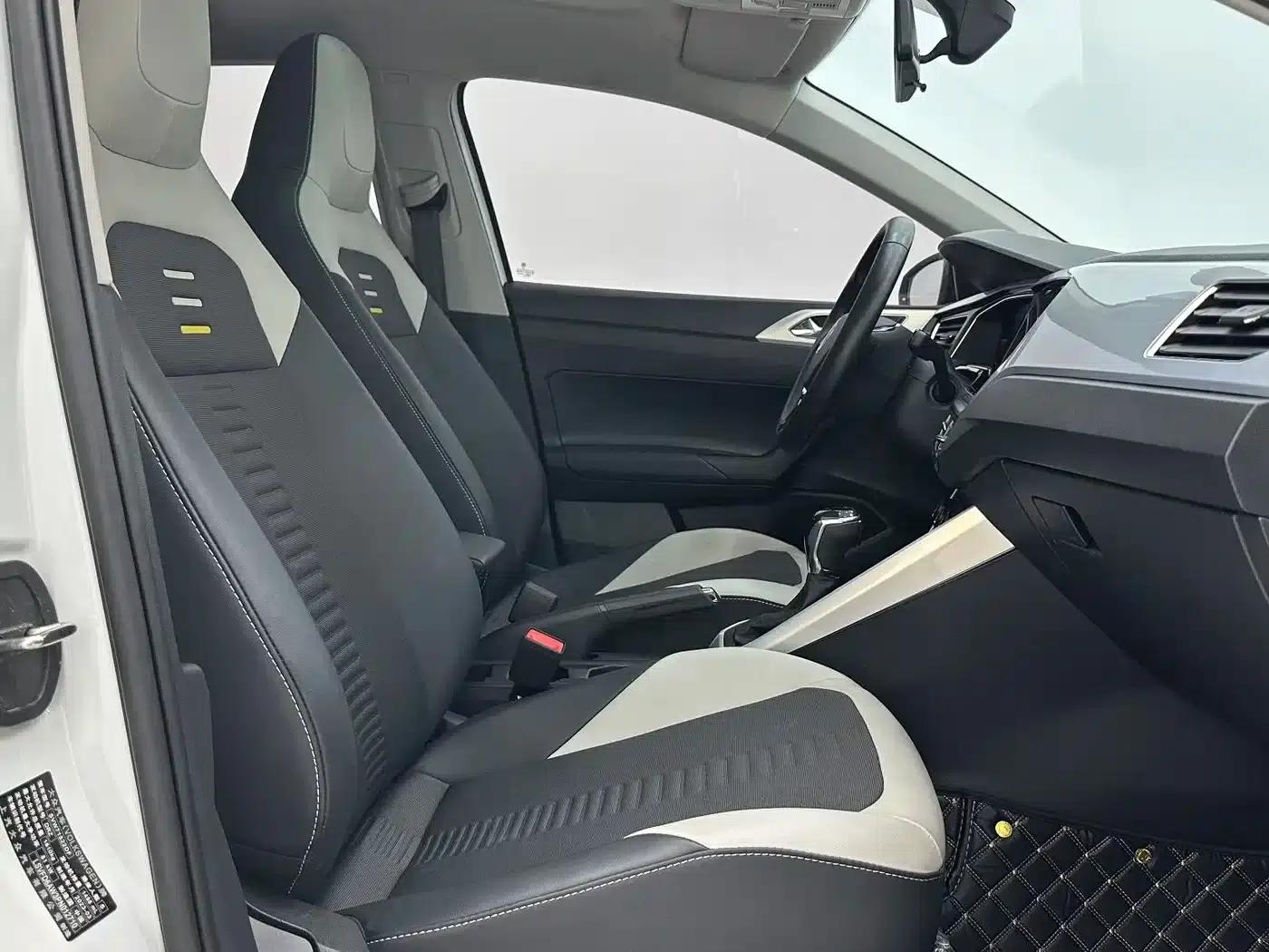2023 Polo Facelift Plus 1.5L Automatic Trendy Smart Edition — миниатюра 9