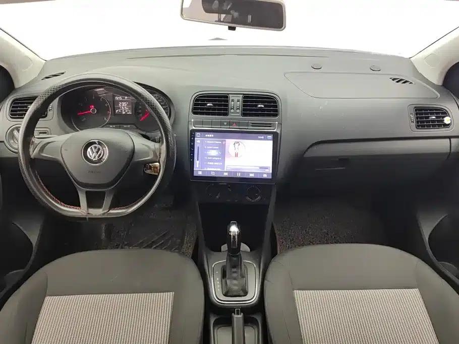 2016 Polo 1.4L Automatic Fashion Edition — миниатюра 12