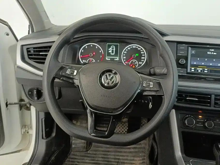 2019 Polo Plus 1.5L Automatic Panoramic Enjoyment Edition — миниатюра 15