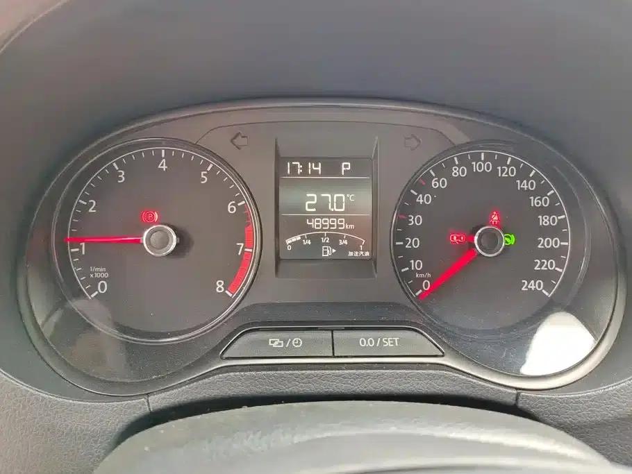 2018 Polo 1.5L Automatic Comfort Edition — миниатюра 14