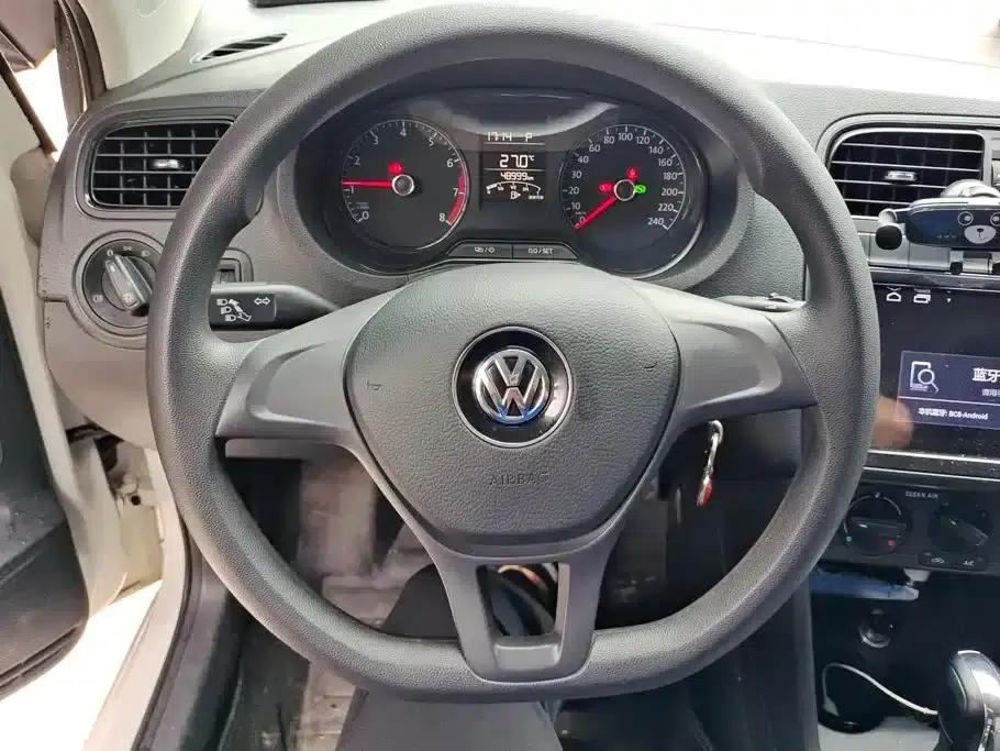 2018 Polo 1.5L Automatic Comfort Edition — миниатюра 15
