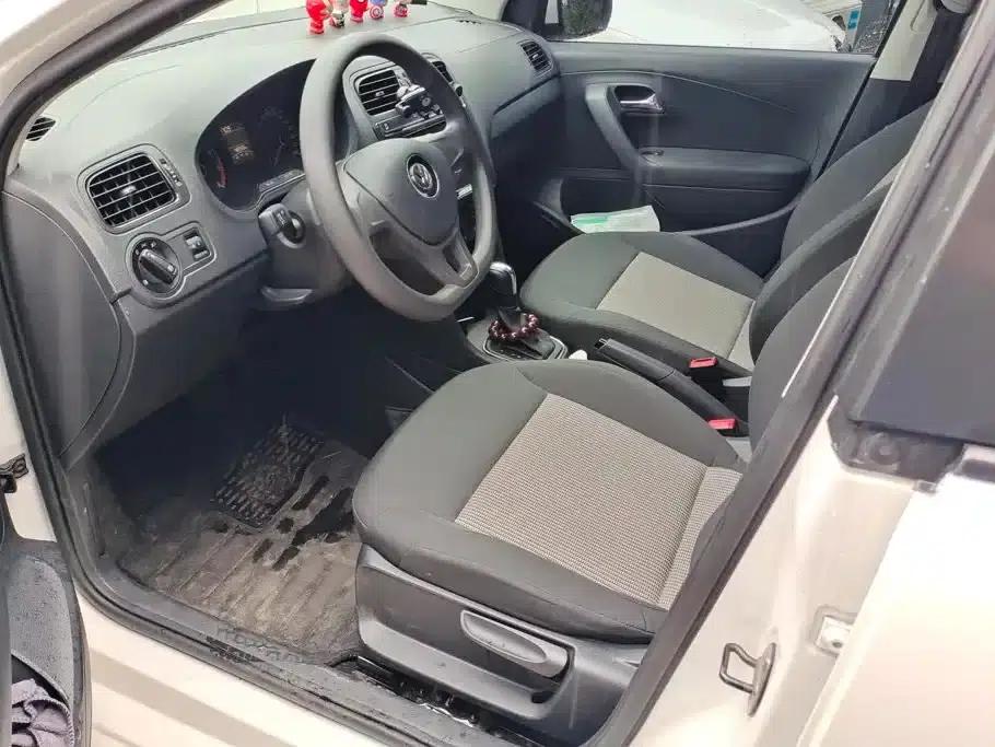 2018 Polo 1.5L Automatic Comfort Edition — миниатюра 9