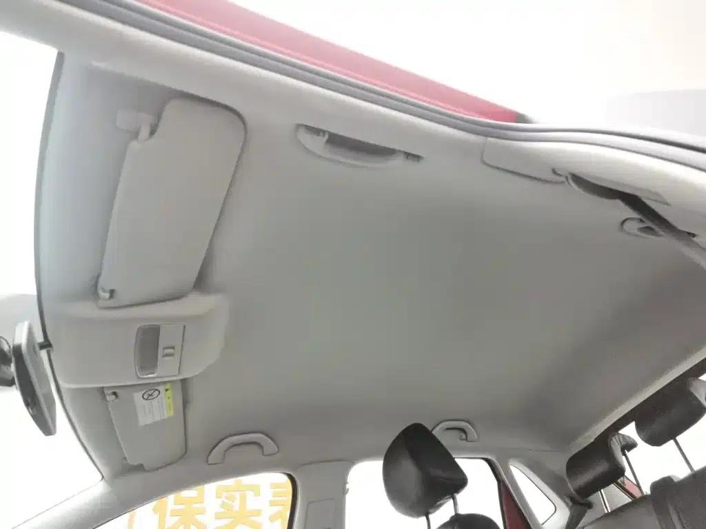 2014 Polo 1.6L Automatic Comfort Edition — миниатюра 14