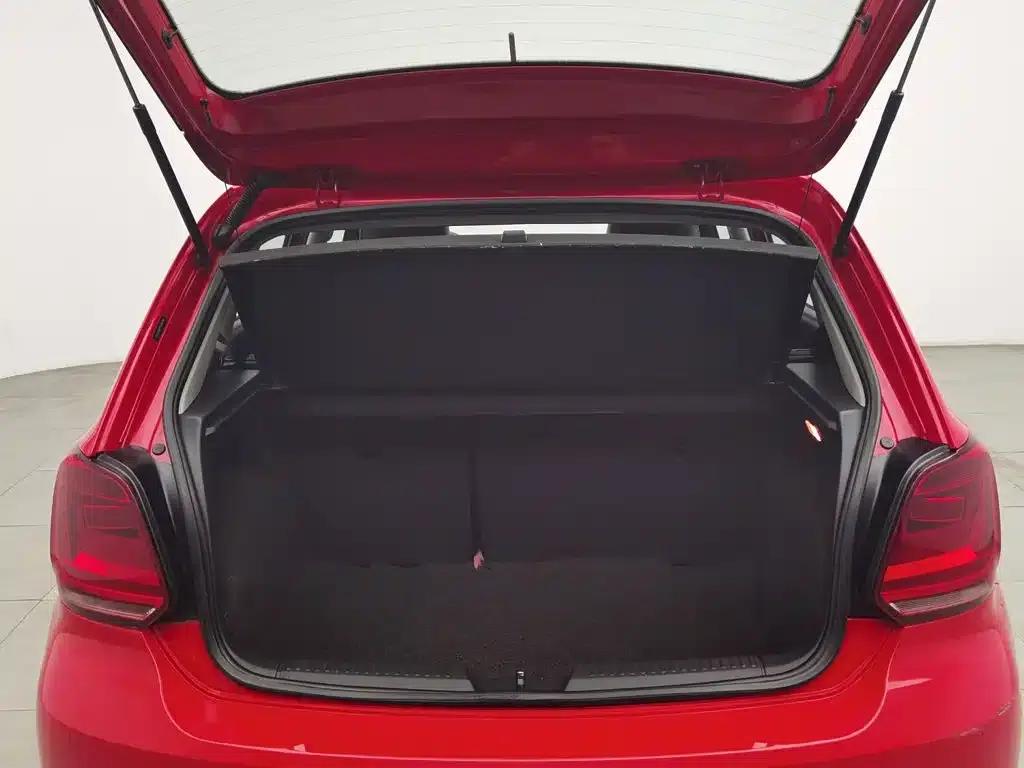 2014 Polo 1.6L Automatic Comfort Edition — миниатюра 16