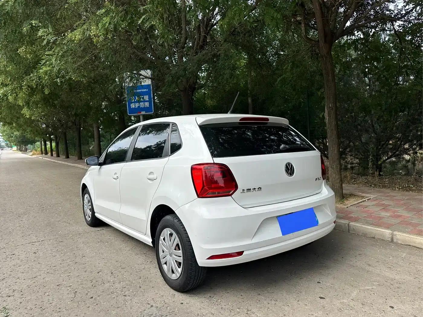 2016 Polo 1.4L Automatic Fashion Edition — миниатюра 4