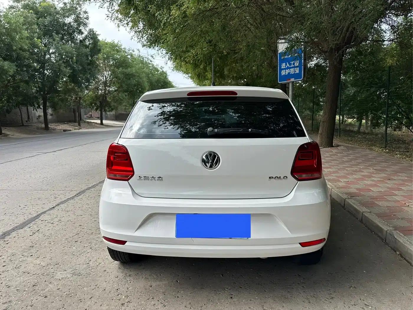 2016 Polo 1.4L Automatic Fashion Edition — миниатюра 5
