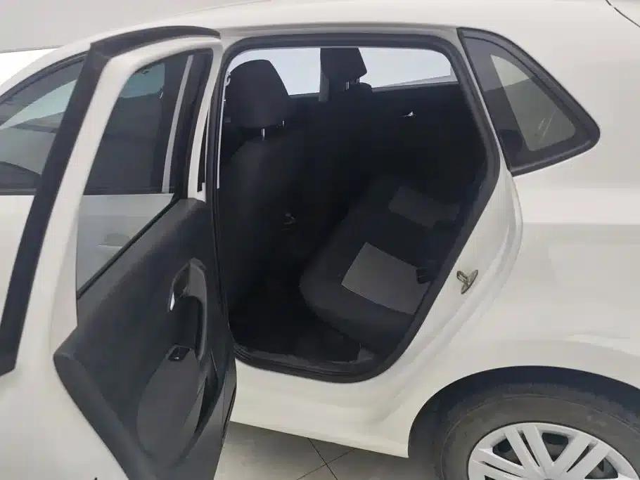 2016 Polo 1.4L Manual Fashion Edition — миниатюра 11