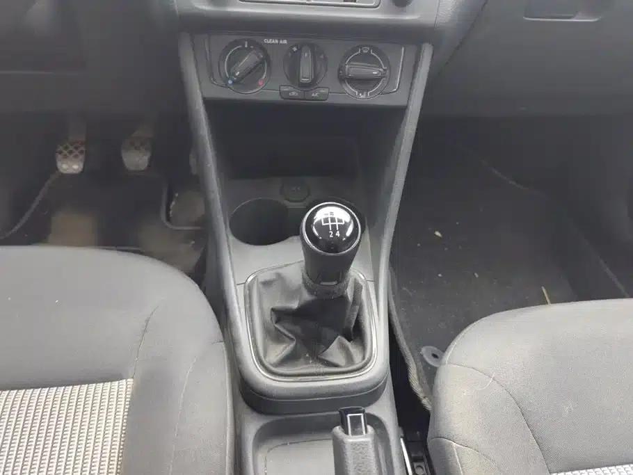 2016 Polo 1.4L Manual Fashion Edition — миниатюра 16