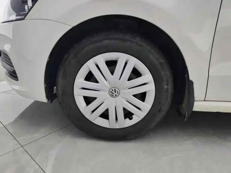 2016 Polo 1.4L Manual Fashion Edition — миниатюра 6
