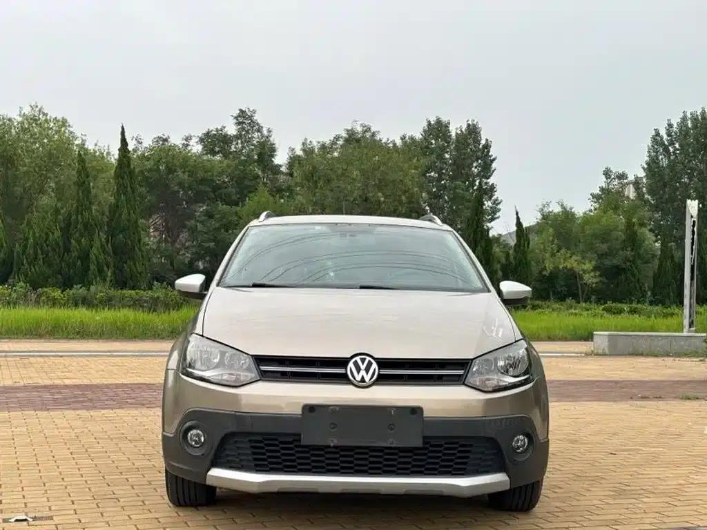 2016 Polo 1.4L Cross Polo Automatic — миниатюра 2