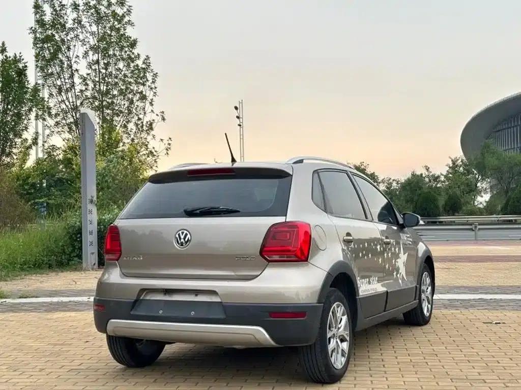 2016 Polo 1.4L Cross Polo Automatic — миниатюра 4