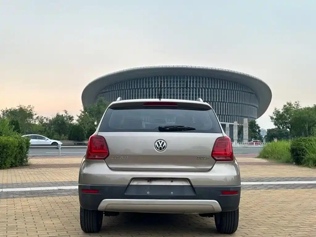 2016 Polo 1.4L Cross Polo Automatic — миниатюра 5