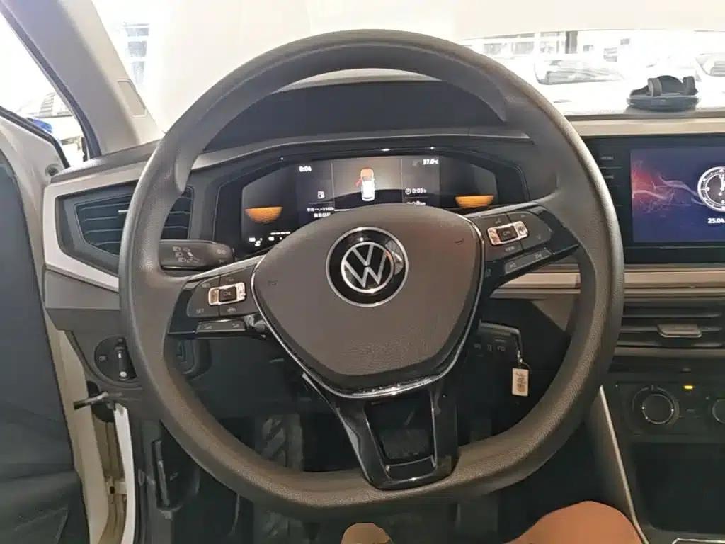 2023 Polo Facelift Plus 1.5L Automatic Enjoy Life Edition — миниатюра 11