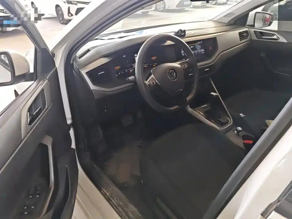 2023 Polo Facelift Plus 1.5L Automatic Enjoy Life Edition — миниатюра 16