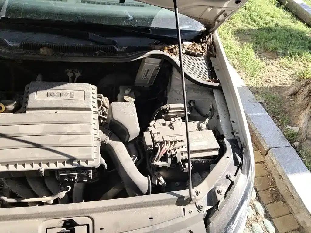 2016 Polo 1.6L Automatic Comfort Model — миниатюра 22