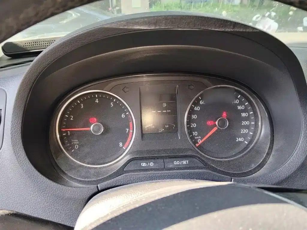 2016 Polo 1.6L Automatic Comfort Model — миниатюра 4