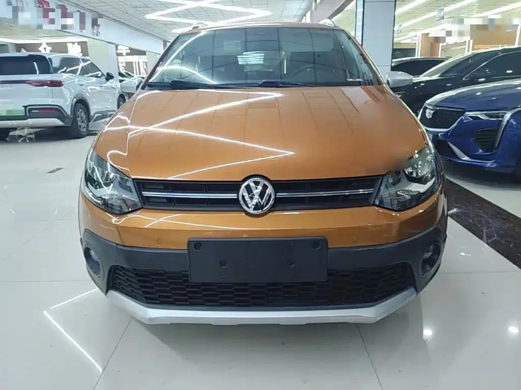 2016 Polo 1.6L Cross Polo Automatic — миниатюра 3