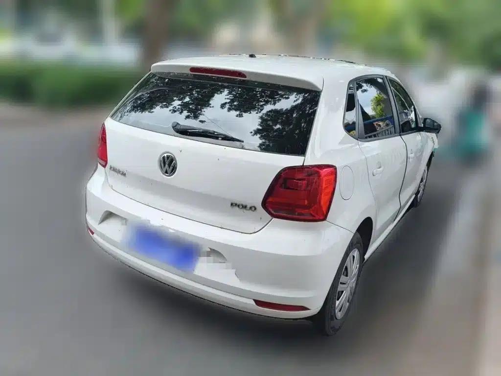2016 Polo 1.4L Manual Fashion Edition — миниатюра 5