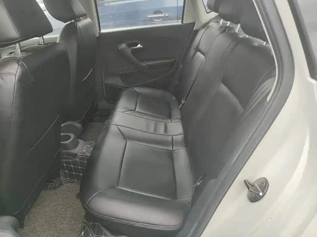 2016 Polo 1.4L Automatic Fashion Edition — миниатюра 17