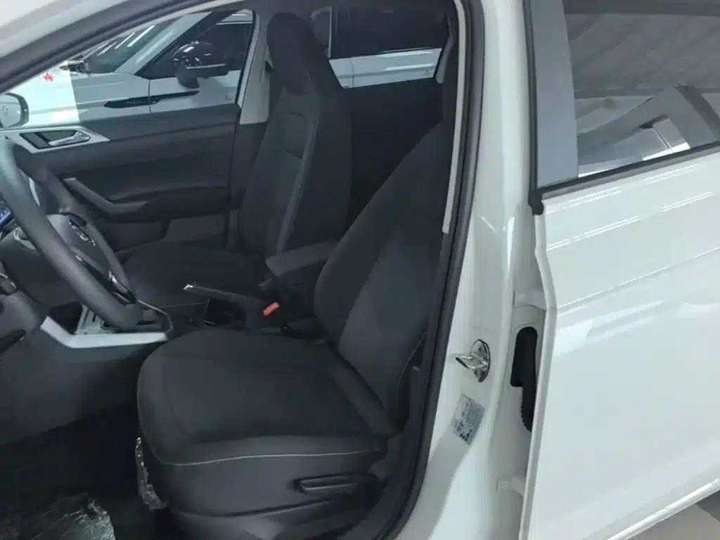 2019 Polo Plus 1.5L Automatic Panoramic Enjoyment Edition — миниатюра 15