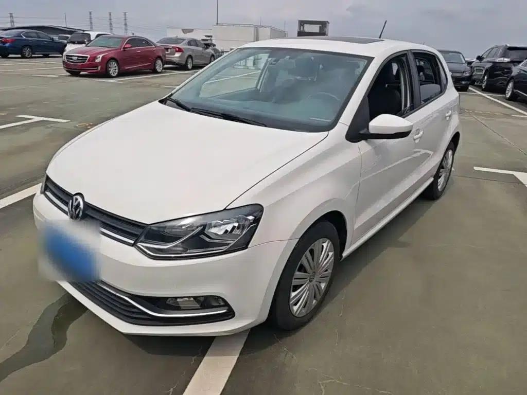 2016 Polo 1.6L Automatic Comfort Model — миниатюра 2