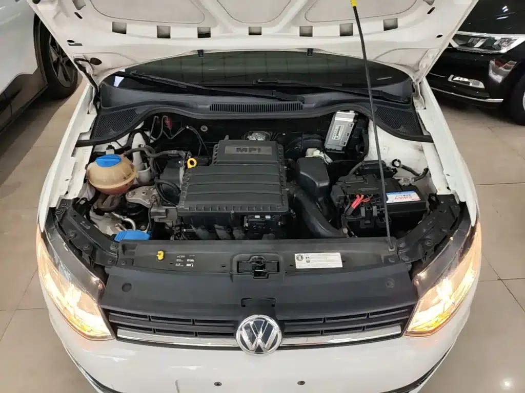 2016 Polo 1.6L Automatic Comfort Model — миниатюра 20